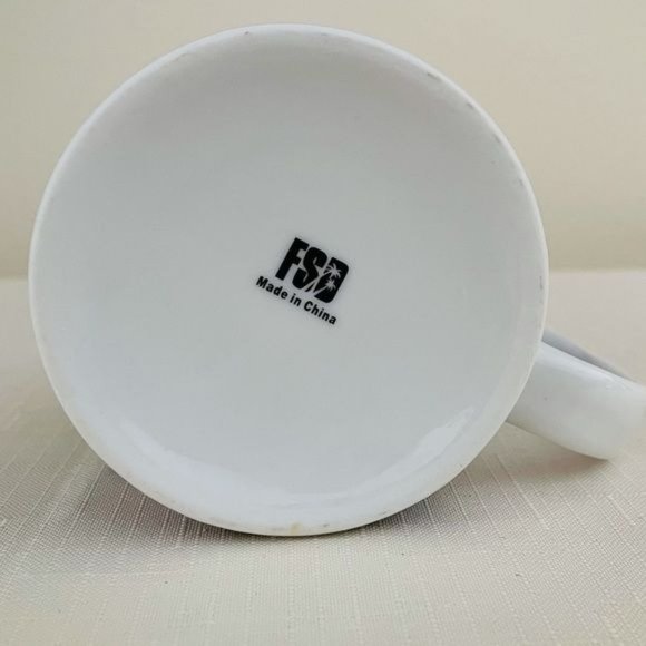 2/$10 Universal Studios Mug HULK, SpongeBob, SHREK for Christopher - Picture 7 of 10